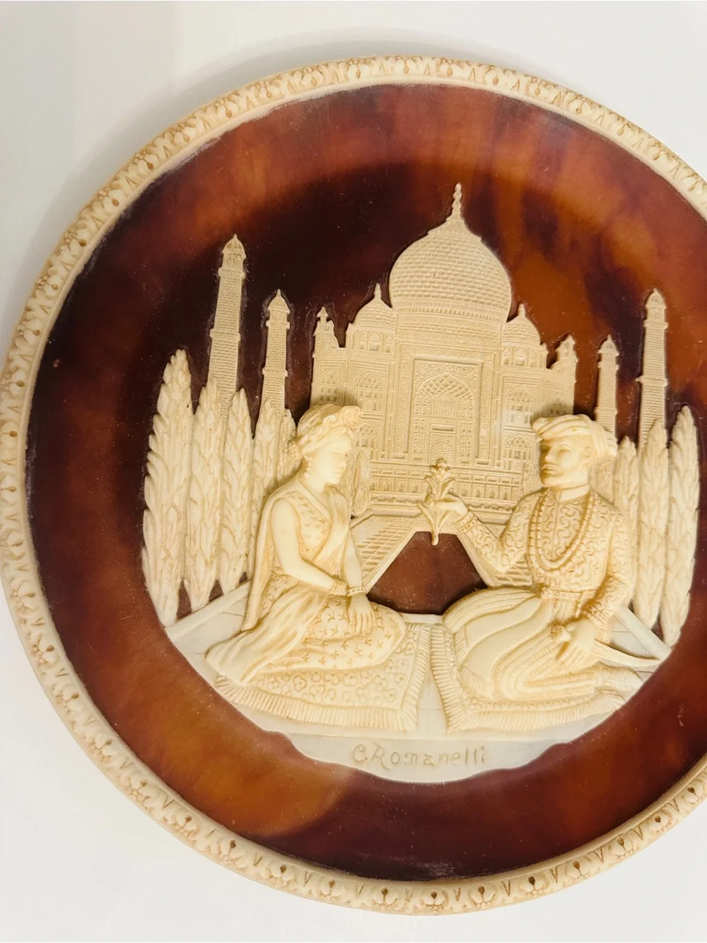 Vintage 1980 Incolay Stone Taj Mahal Lovers Carl Romanelli 10” Collector Plate